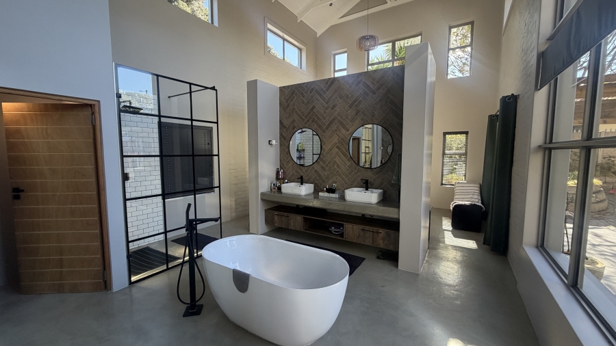 4 Bedroom Property for Sale in Wilderness Central Western Cape